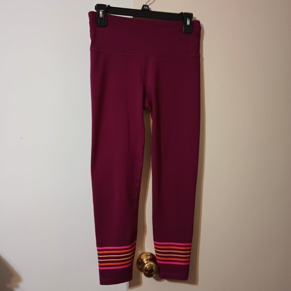 EUC ~ Gap Fit Blackout Technology High Compression Leggings (Size: Small) - Picture 1 of 4